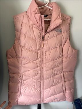 The North Face Women's Light Pink Quilted Insulated Vest